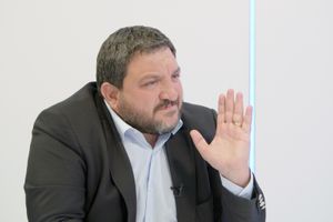 المهدي المنتظر قد يكون نتنياهو... رامي نعيم يتنبأ: سلام لبناني - إسرائيلي من قصر بعبدا برعاية ترامب!
