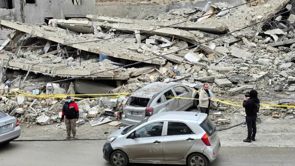 قناريت.. بين الردم والدموع