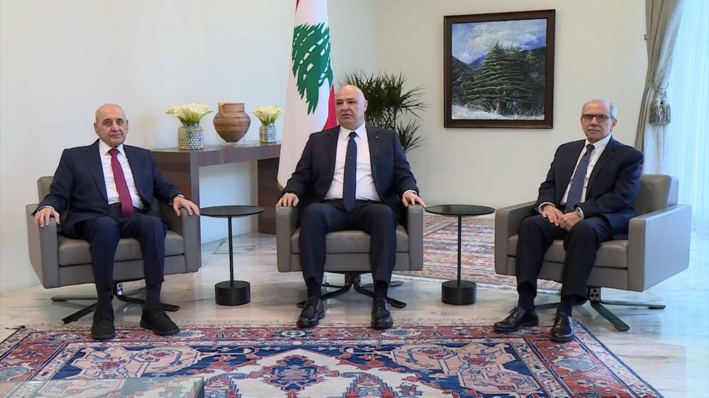 ماذا حدث في لقاء الرؤساء الثلاثة؟