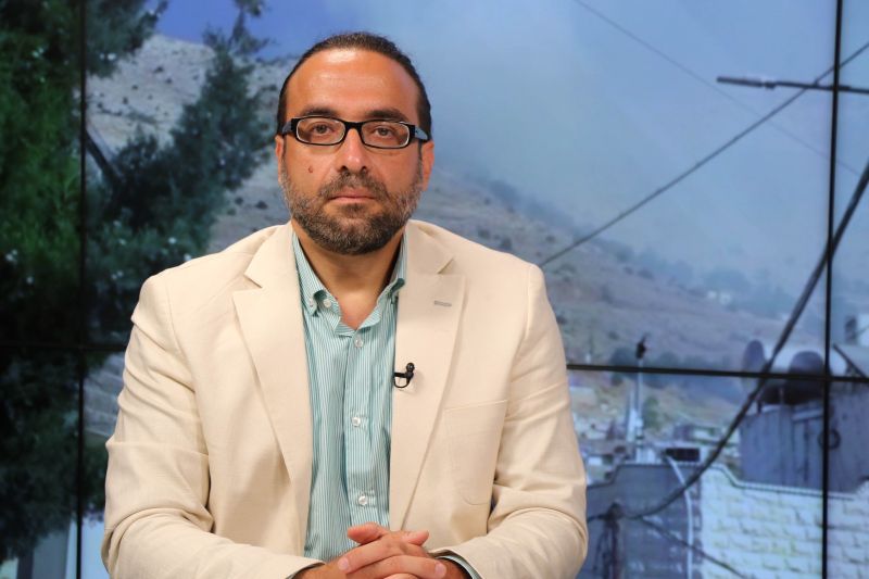 بين كرسي برّي الفارغ في بكركي ومدينة الأنفاق تحت الجنوب... علي خليفة يكشف: قواعد "أمل" تغلي من الداخل... هل بدأ العدّ العكسي؟