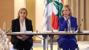 المرأة أولا.. والسيدة الأولى تراهن على قوة الشراكات