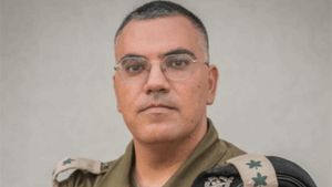 أدرعي متجوّلاً على الحدود: الحياة عادت لإسرائيل