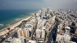 قطار من تل أبيب إلى بيروت.. مشروع إسرائيلي جديد