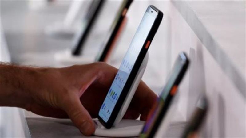 فضيحة الهواتف الجمركية.. خسائر بملايين الدولارات!