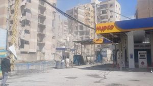 قطع أوصال الضاحية.. جسر الرويس في مرمى النيران