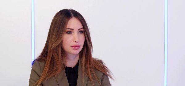 صفاء درويش بمعلومات خطيرة حول مخطط مرسوم: جهة خارجية تضغط لإزاحة قائد الجيش والدولة في حالة ارتباك!
