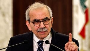 نزع السلاح على نار حامية..