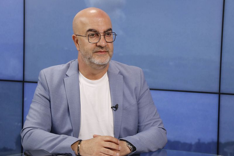 شيءٌ كبير يُطبخ "تقطيش" الأيدي بدأ، وبين كاريش و17 أيار الاتفاق الإطاري يكتب الصفحة التي خافوا منها
 
