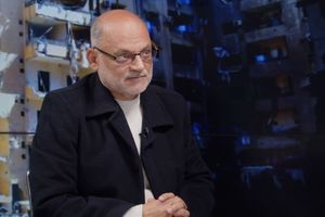 إعلان عاجل الى حملة السلاح والجيش الجديد- قاسم قصير يكشف خطة الحزب ومعلومات مرعبة عن المنطقة!
 