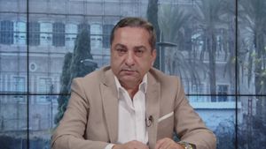 طريق بيروت يمرّ بدمشق - اياكم والعبث! تهديد سني صريح لحكام لبنان - ما قاله نبيل الحلبي يستدعي النفير