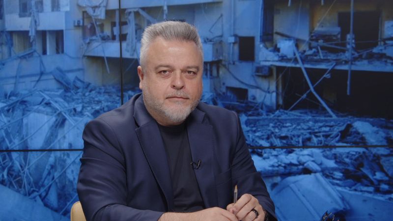 مسيرات واستخبارات صينية بخدمة الحزب؟ قيادي قومي يفجر اخطر التصريحات عن الحرب وإسقاط التطبيع!
 