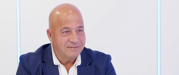 الحرب تقترب من البقاع والمهلة تضيق.. جوني منيّر: المال يخنق الحزب.. وبري خارج العقوبات!
