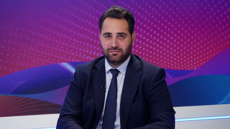شعار "لبنان قلب إيران" يصدقه البسطاء.. فراس حمدان: لبنان آخر بند في التسوية والجنوب ورقة بيد إيران!
 
