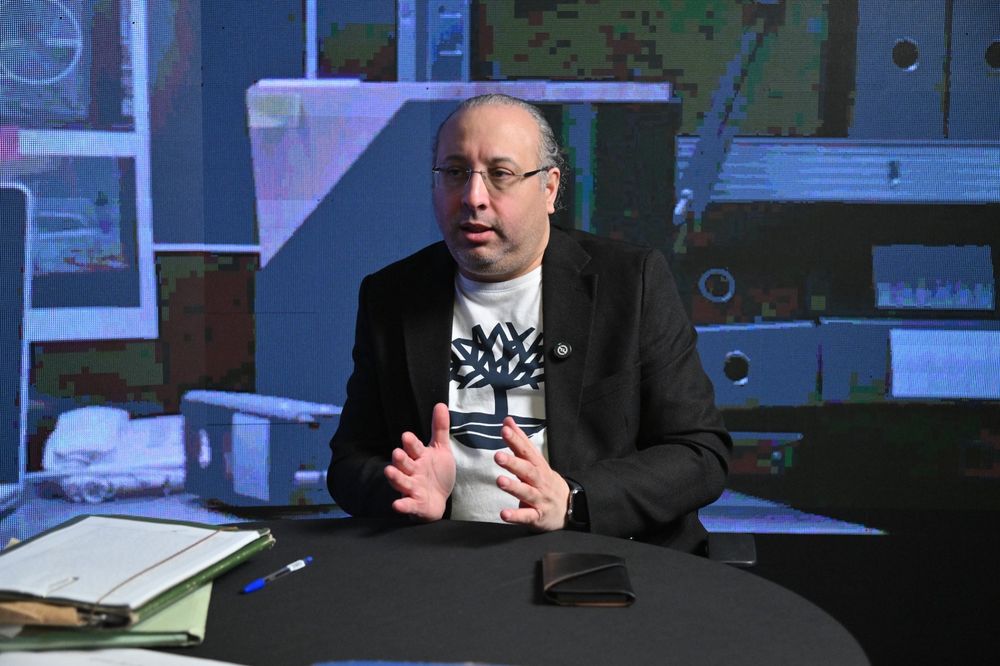 من البرادات والغسالات إلى جدار الصوت… عامر الطبش يكشف: كيف يُدرج اسمك على لائحة الاستهداف