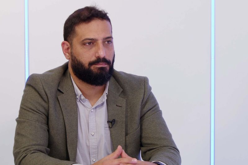 عبدالله قمح يكشف خيوط حساسة بملف "أبو عمر"- تعاون أمني خليجي ومساع لتحجيم "الفضيحة"- حكومة "الخفاف"