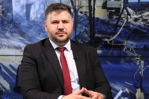 المارينز في ايران.. معركة الحسم خلال ساعات وبعدها تبدأ حرب لبنان - صواريخ البقاع نحو الشام وبيروت!
 