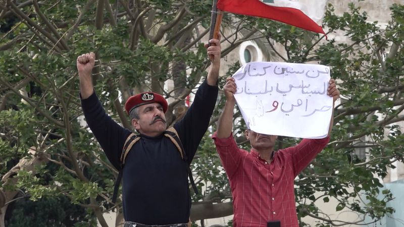 معركتهم طويلة وصرخة وجعهم أطول.. العسكريون المتقاعدون يصعّدون