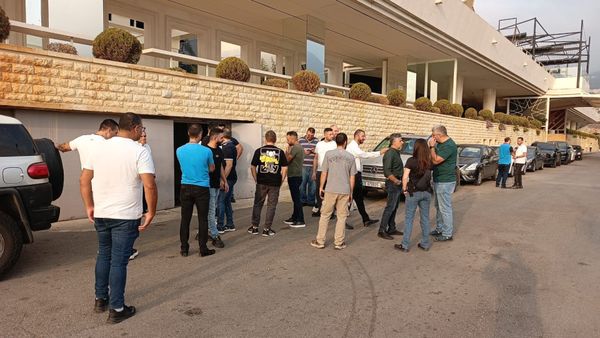 اعتصام لموظفي الكازينو: احتجاج على تقاضي الرواتب بالليرة