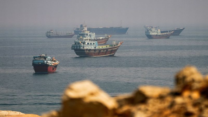 الهدوء ينتهي.. والضربات تعود