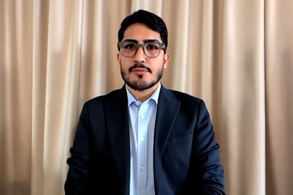 منشق عن فيلق القدس يسرب فضائح صديقه مجتبى- ولاية الفقيه ستسقط بهذا التاريخ- هكذا نستغل الحزب والعرب