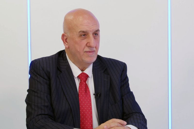 "سعد راجع وسيكشف مفاجأة مدوية".. بهاء حلال يحسم الجدل: بين الإفشال والإغتيال: الزعامة السنية بخطر!