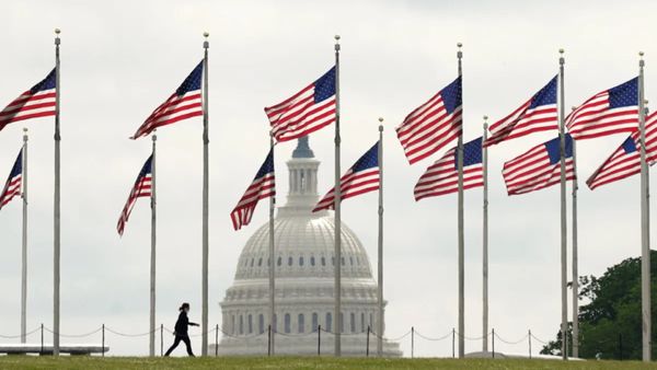 ترامب والسفراء: رسالة 