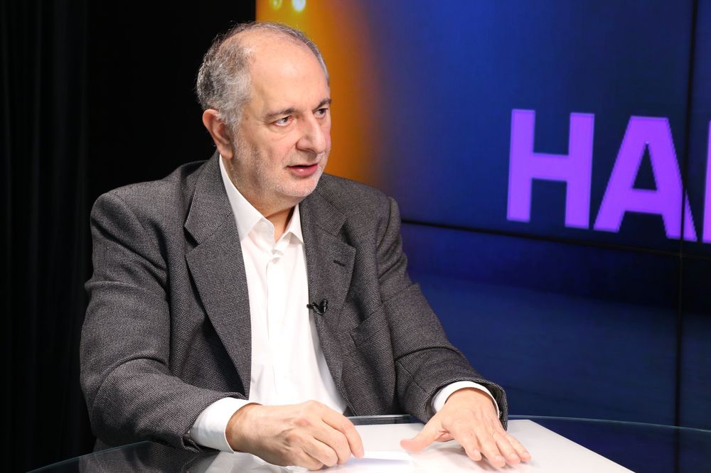 هاغوب خاجريان يحسم الجدل حول خلافه مع غي مانوكيان.. أين ستقام فاينل 8 وصل وماذا عن توقيف يوسف خياط؟
 