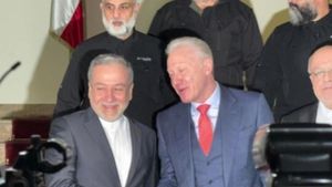 رجّي يحشر عراقجي بسؤال شرعي!