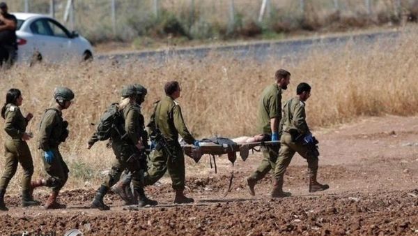 نيران صديقة تُصيب قائد كتيبة إسرائيلية في بنت جبيل
