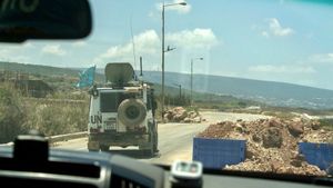 ثلاث بلدات مسيحية معزولة... والعبور بشروط