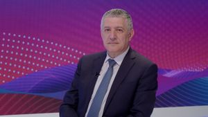النائب جورج عطاالله يكشف عن حدث كبير يوم الخميس بدعم من نبيه بري ويتحدث عن كذبة بحجم الـ 10452 كم