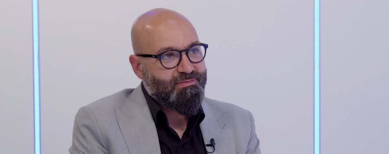 الحزب يتسلّل إلى سوريا… عماد الشدياق يُحذّر الشيعة من "المؤامرة" الأكبر: العواقب ستكون وخيمة!
