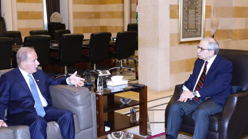 عيسى يلتقي سلام... ويغادر عين التينة من دون تصريح 