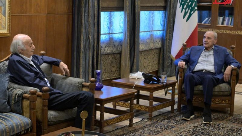بري وجنبلاط وجهاً لوجه.. ماذا بقي خلف أبواب عين التينة؟