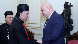 شبح الحرب أبعد… هكذا يقرأ عون المرحلة