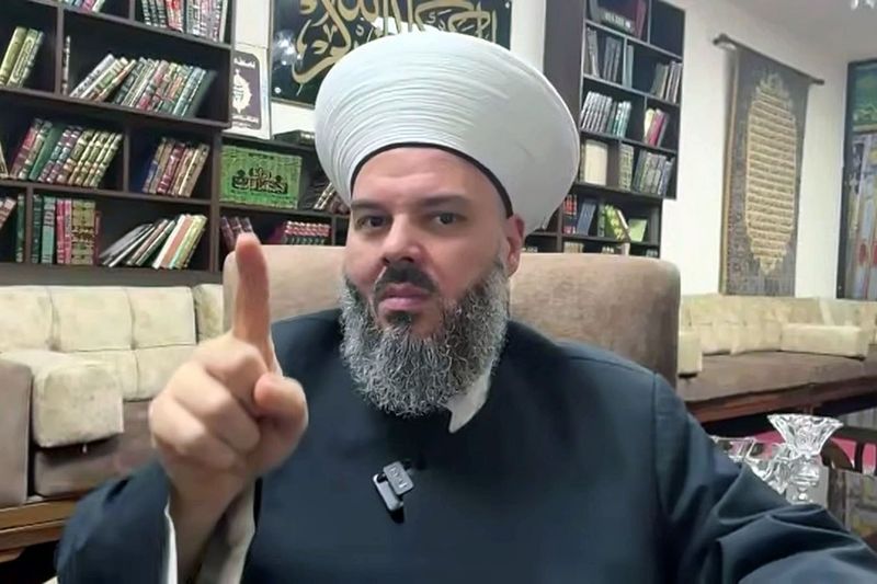 إعلان فزعة سنية ضد "فلول الساحل" وتحديد ساعة الانتقام- الشيخ حسن مرعب يهدد: قادمون يا شبيحة يا وقحين