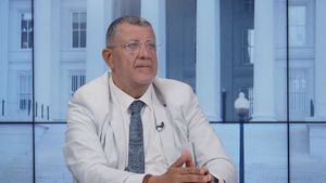 الحزب يمول معركته-الجنوب يدخل بازار المقايضة:علي الطاهر أمام امتحان:الجيش على الأرض-القرار في السراي