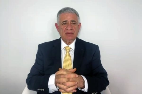 خريطة طريق على حافة الاستقرار لبنان بين تجنب الفصل السابع تعقيدات تتجاوز الحدود ماكرون في قلب المشهد
 