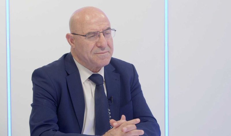 سيناريوهات خطيرة ما بعد جلسة الجمعة والبلد على فوهة انفجار..فيصل عبد الساتر:أيلول طرفو بالحرب مبلول؟
