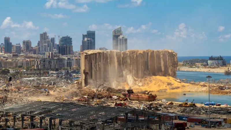 مرفأ بيروت يعود إلى قلب العاصفة القضائية 