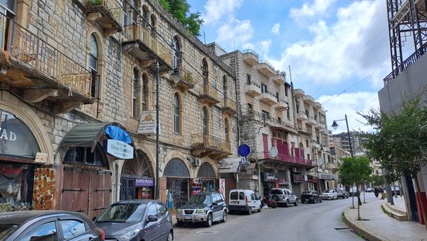 حداد في عاليه... رسائل صامتة إلى الداخل والخارج