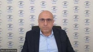 رامي عبد الرحمن ينشر أقراص صلبة وفضائح ستقيم قيامة دمشق: واتساب وصفقات بين رجال الشرع والأسد وأسرار!
