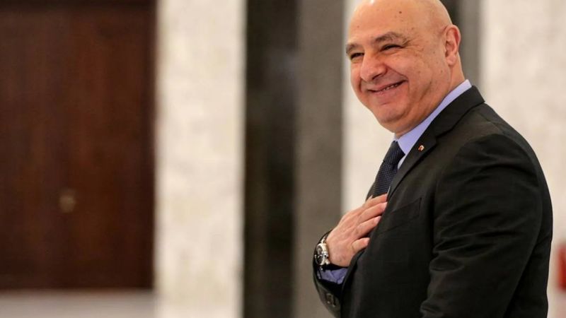 هل يطير عون إلى واشنطن؟ 