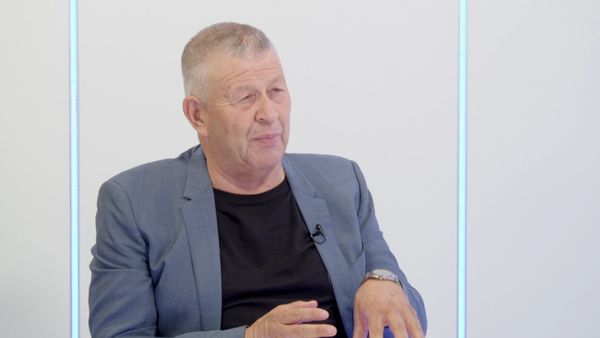 ضوء أخضر ايراني وصل للحزب.. وجدي العريضي في ظهور خطير: تظاهرات وضربات 