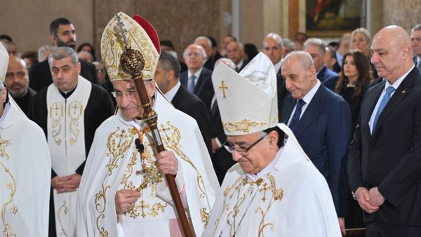 قداس مار مارون.. احتفال ورسائل سياسية