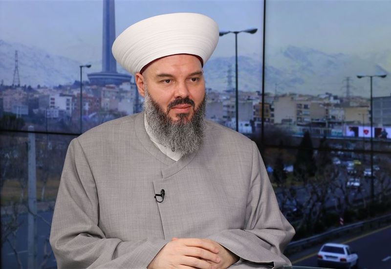 فتوى "شيعية" بقتل الشيخ حسن مرعب.. "حفيد الحسين" يخرج عن صمته ويفضح أتباع خامنئي: الله لا ينصركم!