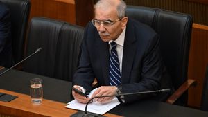 سلام يرد من البرلمان بالظلمة