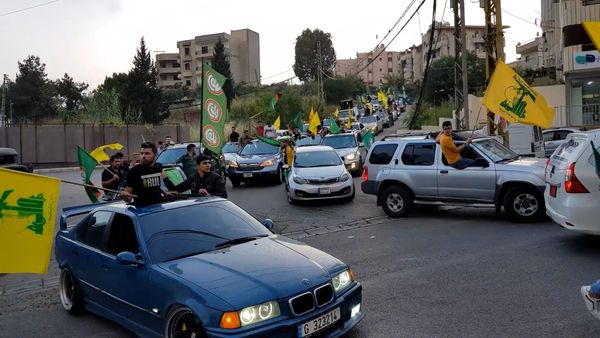 هل من تباين بين الحزب والحركة؟