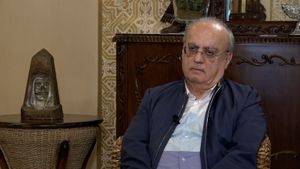 كيماوي الأسد بيد الحزب-قنبلة نووية في طهران وإيران ستحكم الخليج-وئام وهاب:انا ضائع-اسرائيل لا تحميني
