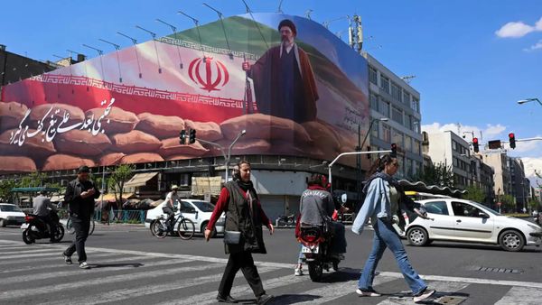 مقترح إيراني بثلاث مراحل 